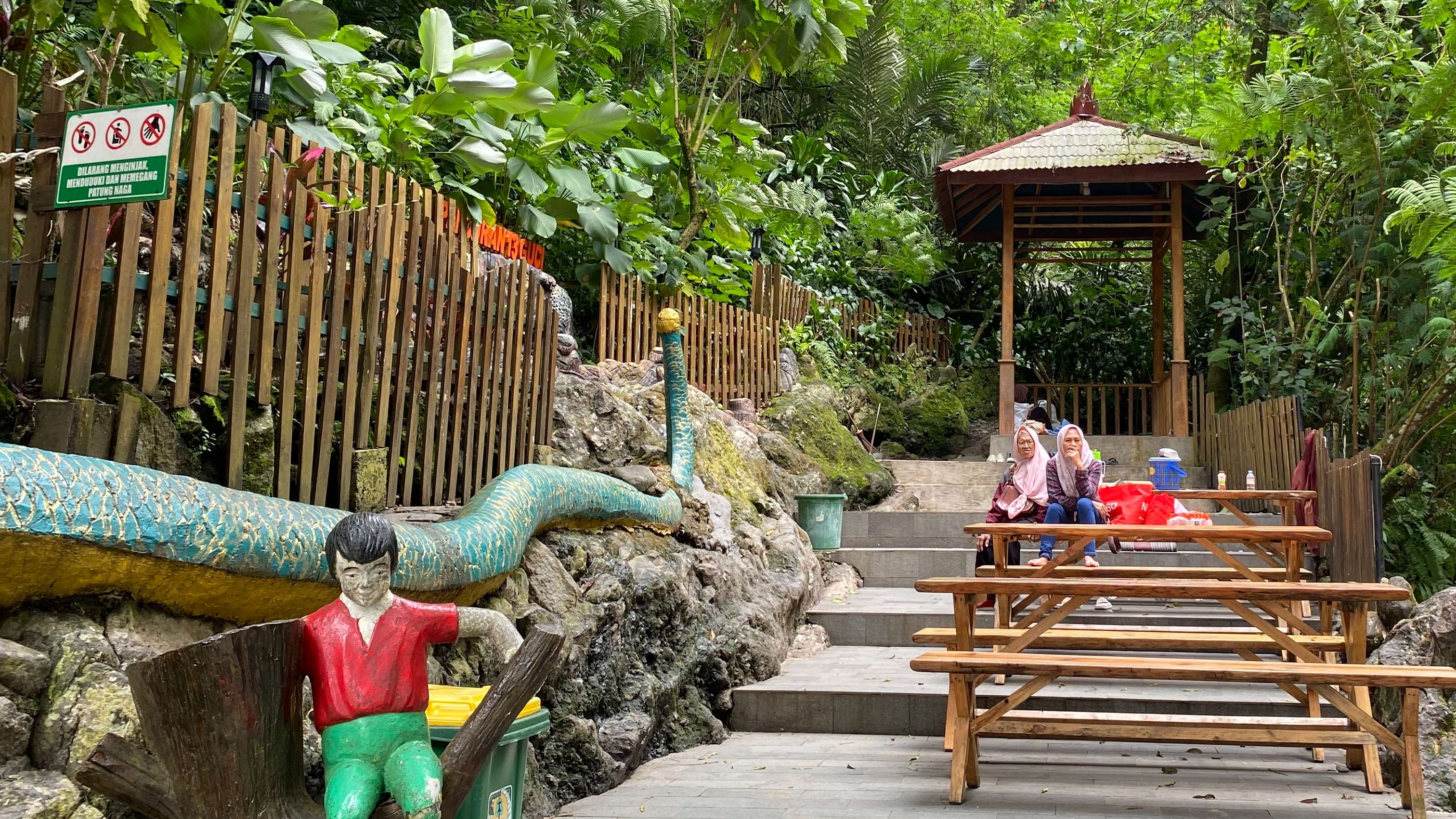 693c1cc4d0343.jpg 11